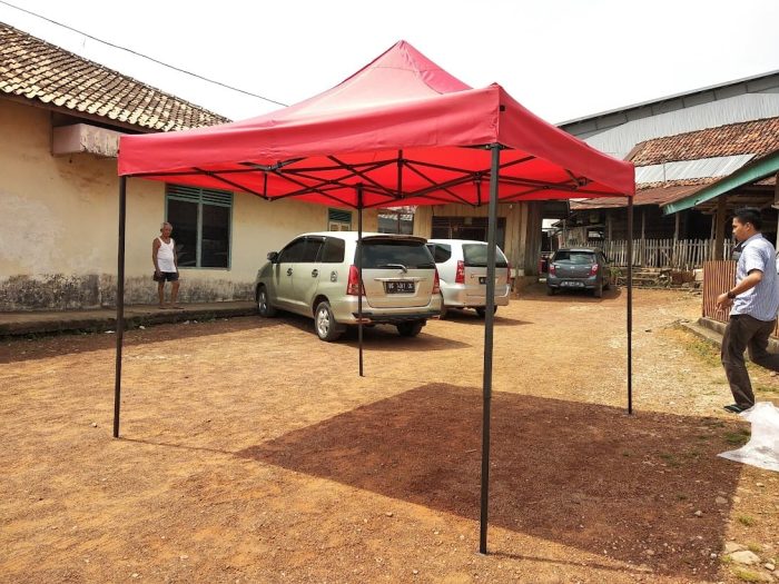 Tenda lipat 2,5x2,5 m